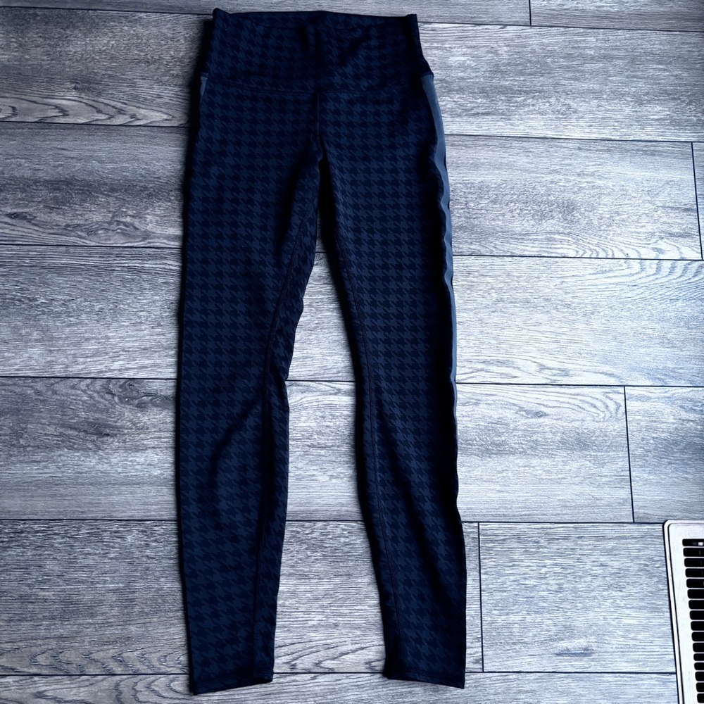 alo Yoga Houndstooth High Waist Black Gray Reflective Stripe Leggings Sz Small